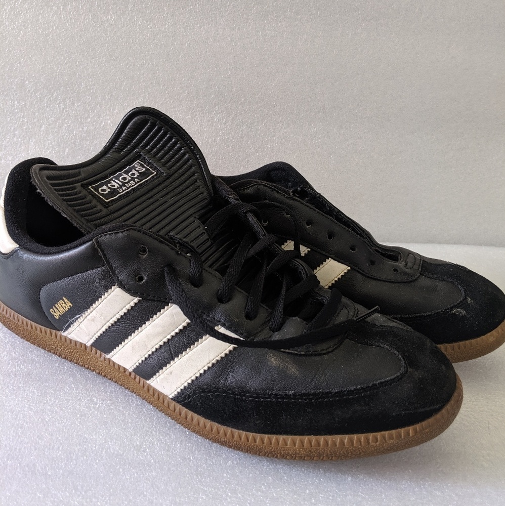Mens Sambas